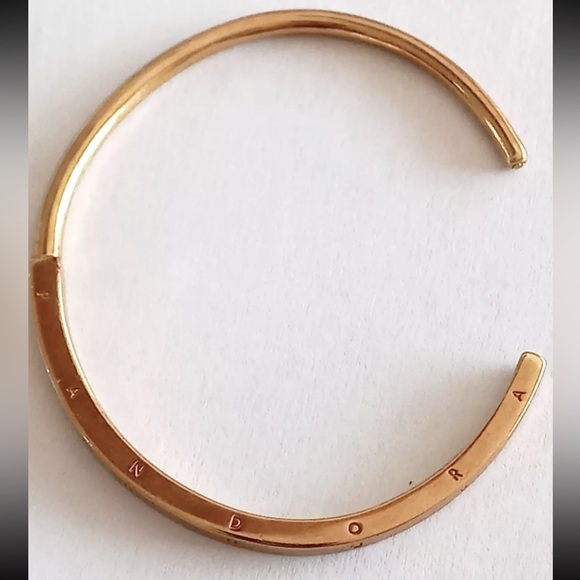 PANDORA Signature I-D Open Bangle - Rose Gold - Picture 5 of 15